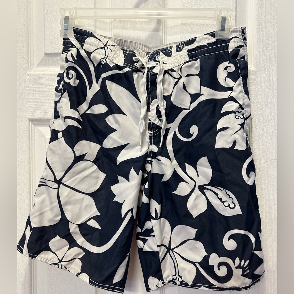 Old Navy boys swimwear board shorts L 10/12